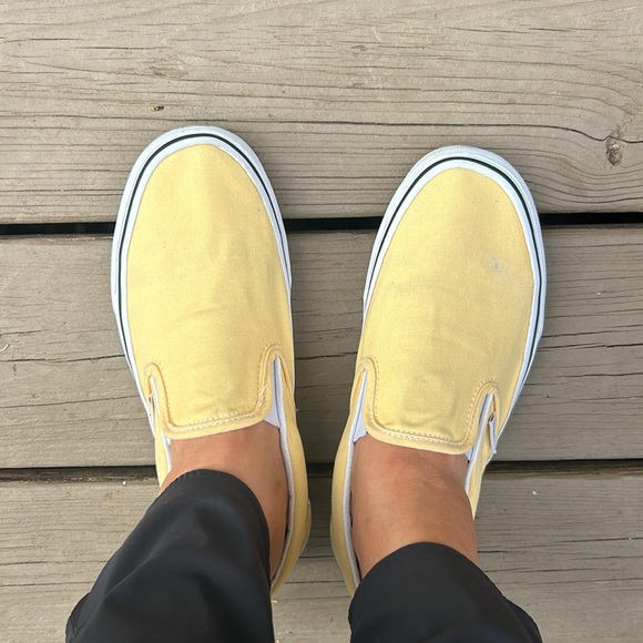 VANS Classic Slip-On Pastel Mono Light Yellow Canvas Upper | Unisex Size W8 M6.5 - Picture 7 of 11